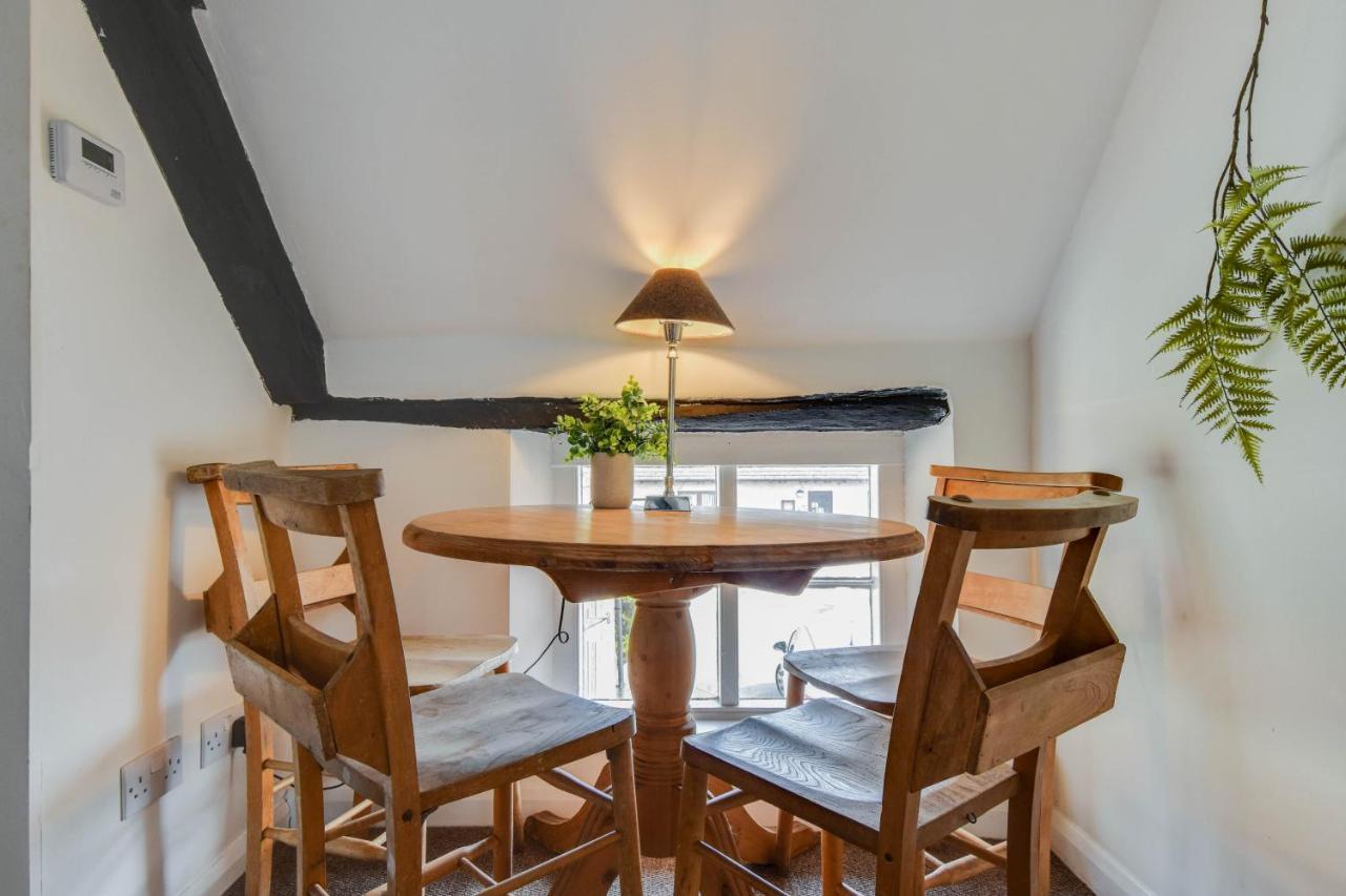 사우스 체르니 The Nook, Newly Available Relaxed 2 Bed, Cotswolds 아파트 외부 사진